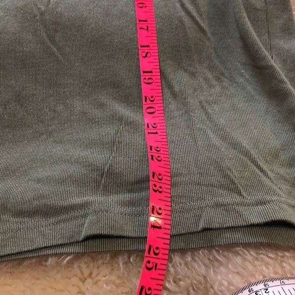 Talbots olive green tee size M - Picture 7 of 7